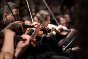 Instrumento de poder: o violino, a colonialidade e o ensino musical